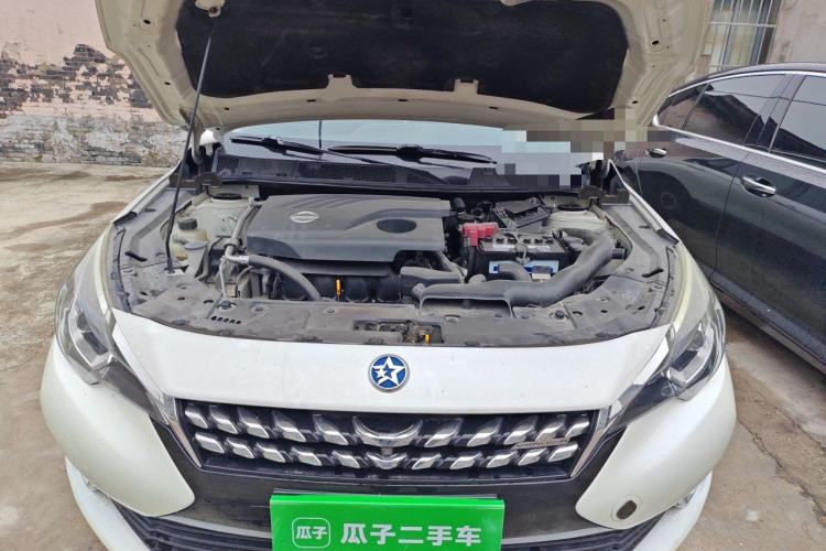 Used Venucia T90 2018 2.0L CVT Smart Connect Prestige Version China VI Standard Engine Bay