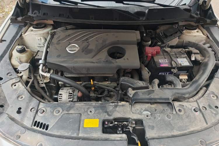 Used Venucia T90 2018 2.0L CVT Smart Connect Prestige Version China VI Standard Engine Bay