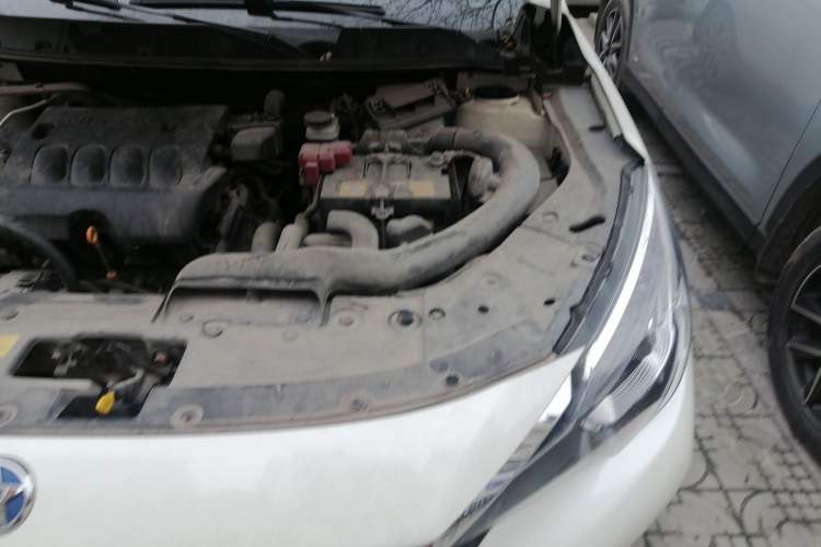 Used Venucia T90 2018 2.0L CVT Smart Connect Luxury Edition China V Standard Engine Bay Left