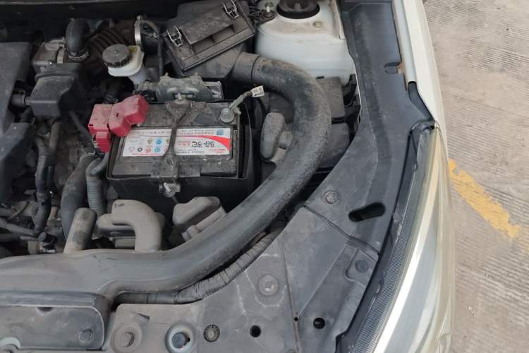Used Venucia T90 2018 2.0L CVT Smart Connect Luxury Edition China V Standard Engine Bay Left