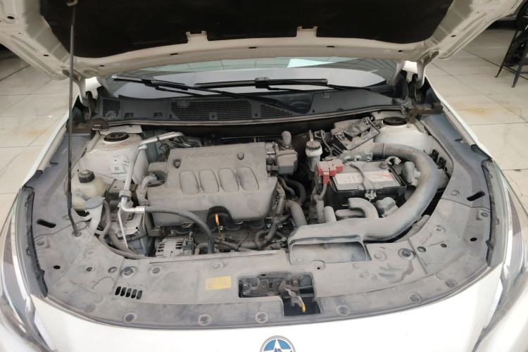 Used Venucia T90 2018 2.0L CVT Smart Connect Luxury Edition China V Standard Engine Bay