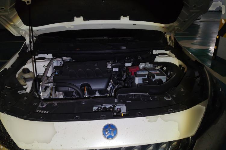 Used Venucia T90 2018 2.0L CVT Smart Connect Luxury Edition China V Standard Engine Bay