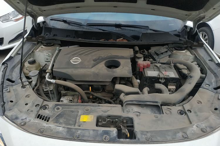 Used Venucia T90 2018 2.0L CVT Smart Connect Prestige Version China VI Standard Engine Bay