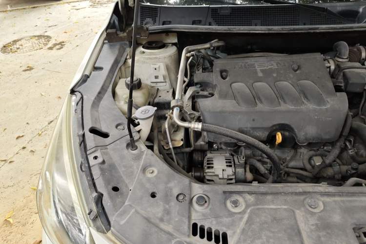 Used Venucia T90 2018 2.0L CVT Smart Connect Fashion Edition China V Standard Engine Bay Right