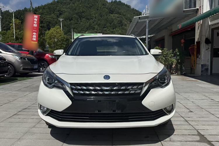 Used Venucia T90 2018 2.0L CVT Smart Connect Luxury Edition China V Standard Exterior 1
