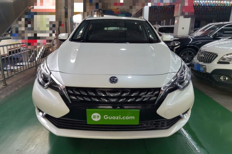 Used Venucia T90 2018 2.0L CVT Smart Connect Luxury Edition China V Standard Exterior 1