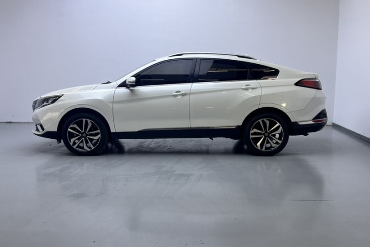 Used Venucia T90 2018 2.0L CVT Smart Connect Prestige Version China VI Standard Exterior 10