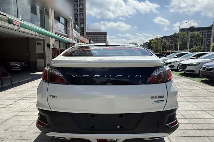 Used Venucia T90 2018 2.0L CVT Smart Connect Luxury Edition China V Standard Exterior 2