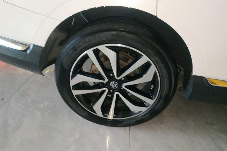 Used Venucia T90 2018 2.0L CVT Smart Connect Prestige Version China VI Standard Exterior 2