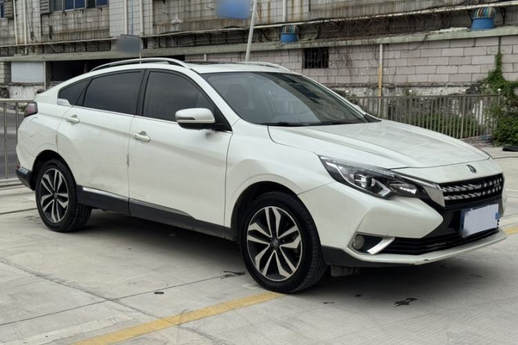 Used Venucia T90 2018 2.0L CVT Smart Connect Prestige Version China VI Standard Exterior 2