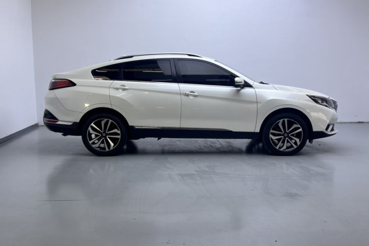 Used Venucia T90 2018 2.0L CVT Smart Connect Prestige Version China VI Standard Exterior 4