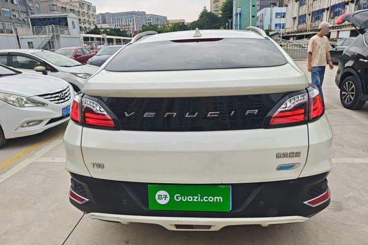 Used Venucia T90 2018 2.0L CVT Smart Connect Prestige Version China VI Standard Exterior 4
