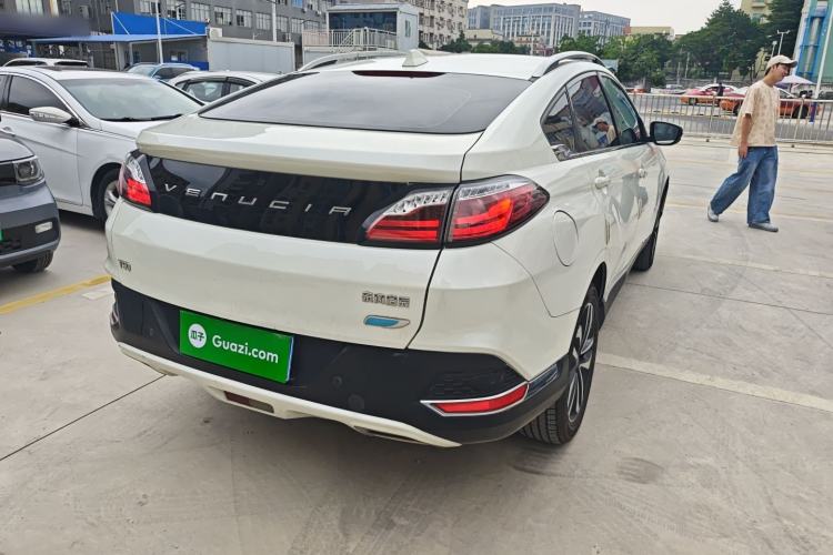Used Venucia T90 2018 2.0L CVT Smart Connect Prestige Version China VI Standard Exterior 5