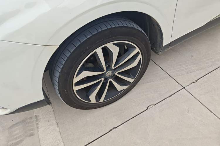 Used Venucia T90 2018 2.0L CVT Smart Connect Prestige Version China VI Standard Exterior 7