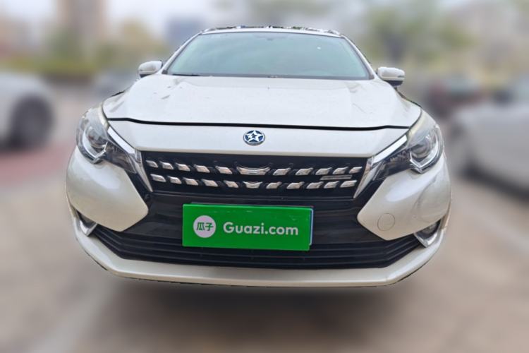 Used Venucia T90 2018 2.0L CVT Smart Connect Luxury Edition China V Standard Front