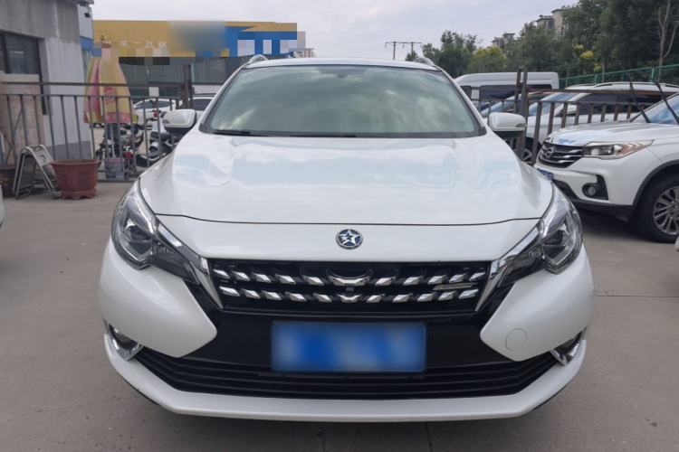 Used Venucia T90 2018 2.0L CVT Smart Connect Luxury Edition China V Standard Front