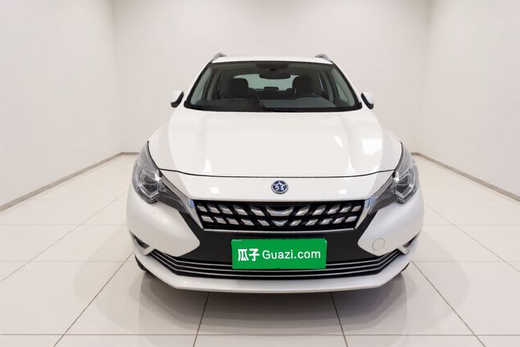 Used Venucia T90 2018 2.0L CVT Smart Connect Luxury Edition China V Standard Front