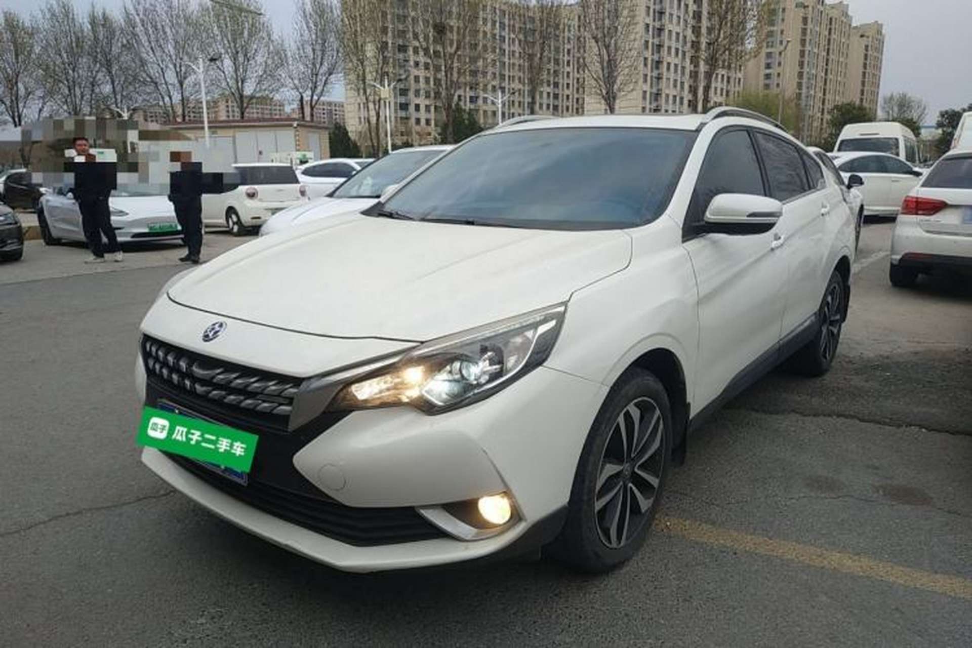 Used Venucia T90 2018 2.0L CVT Smart Connect Prestige Version China VI Standard Front Left 45 Deg