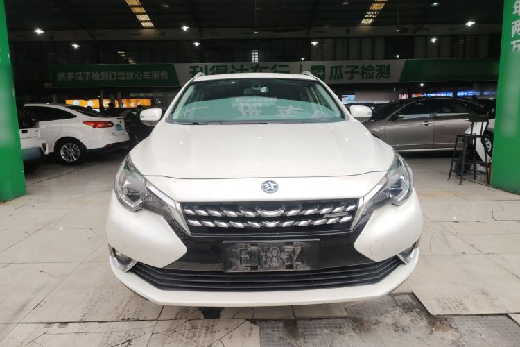 Used Venucia T90 2018 2.0L CVT Smart Connect Luxury Edition China V Standard Front