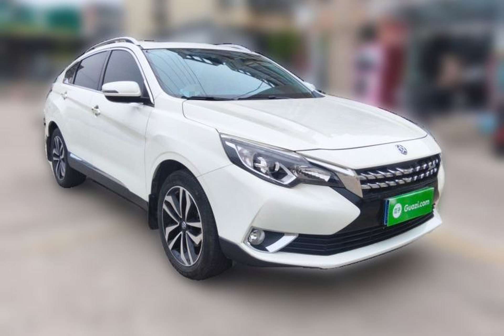 Used Venucia T90 2018 2.0L CVT Smart Connect Prestige Version China VI Standard Front Right 45 Deg