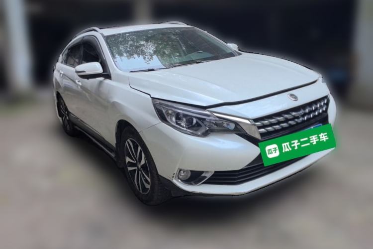 Used Venucia T90 2018 2.0L CVT Smart Connect Luxury Edition China V Standard Front Right 45 Deg