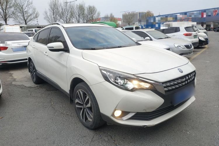 Used Venucia T90 2018 2.0L CVT Smart Connect Prestige Version China VI Standard Front Right 45 Deg
