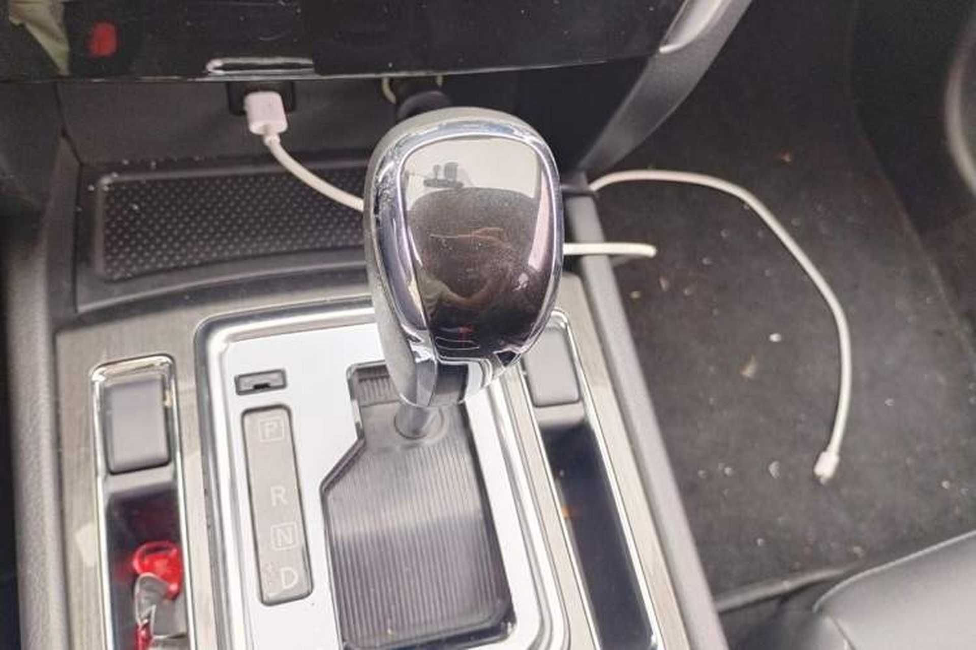 Used Venucia T90 2018 2.0L CVT Smart Connect Luxury Edition China V Standard Gear Lever