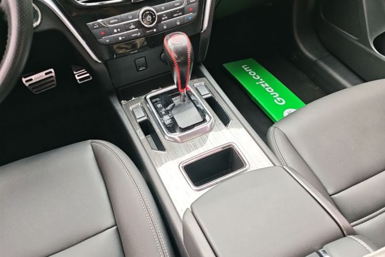 Used Venucia T90 2018 2.0L CVT Smart Connect Luxury Edition China V Standard Gear Lever