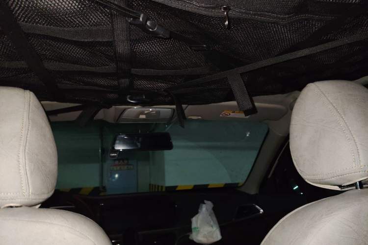 Used Venucia T90 2018 2.0L CVT Smart Connect Luxury Edition China V Standard Headliner
