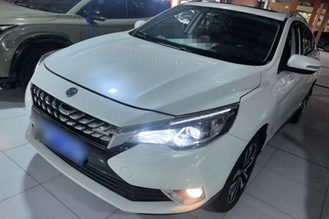 Used Venucia T90 2018 2.0L CVT Smart Connect Luxury Edition China V Standard