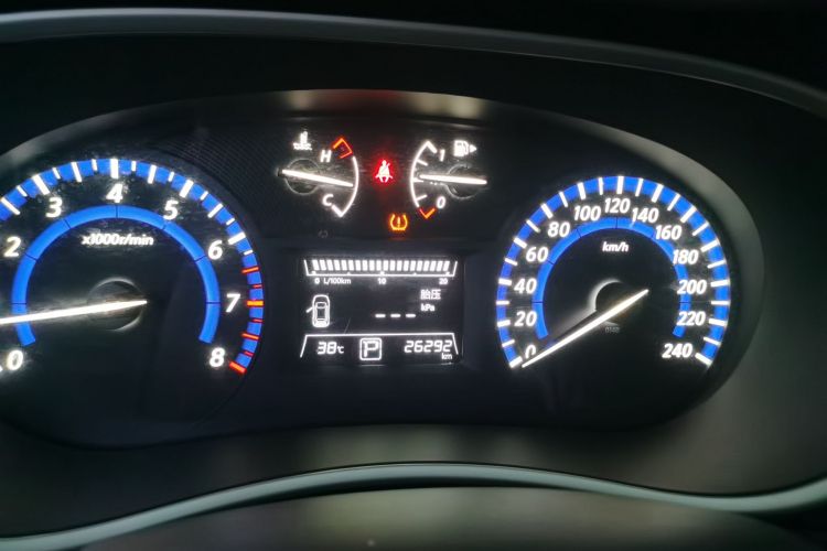 Used Venucia T90 2018 2.0L CVT Smart Connect Luxury Edition China V Standard Instrument Cluster