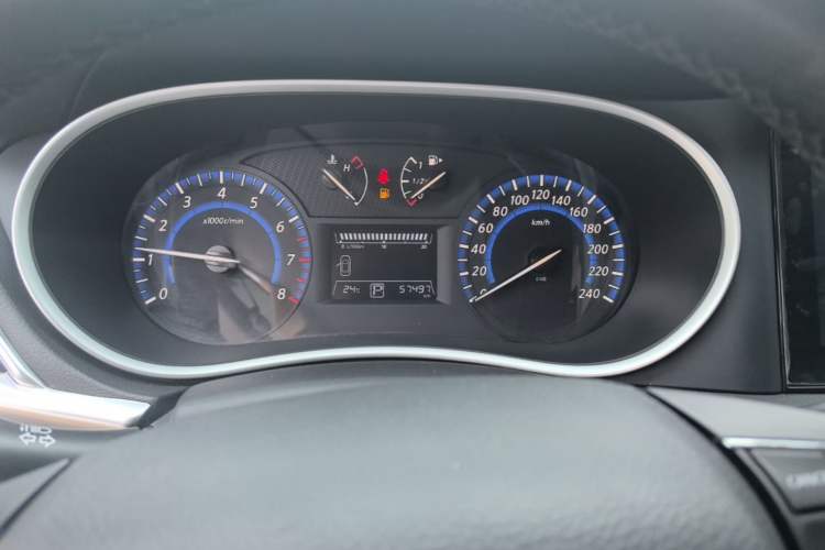 Used Venucia T90 2018 2.0L CVT Smart Connect Luxury Edition China V Standard Instrument Cluster