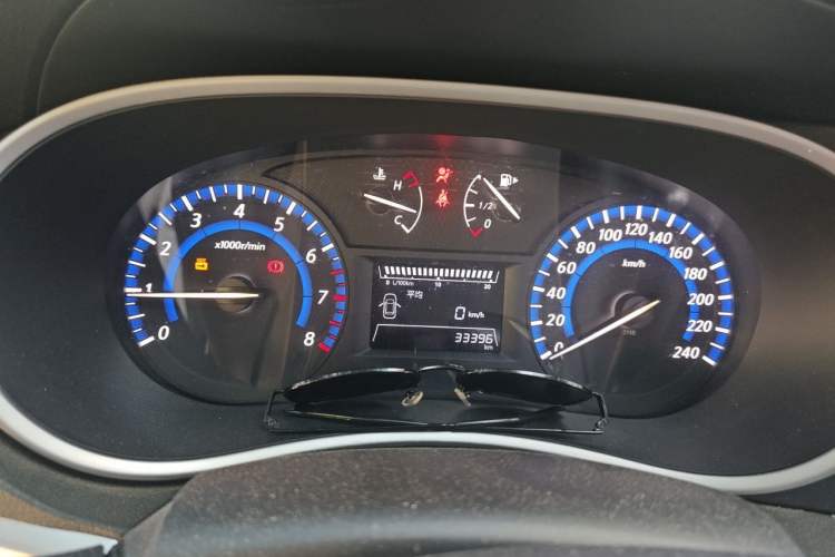 Used Venucia T90 2018 1.4T Manual Smart Connect Style Version China V Standard Instrument Cluster