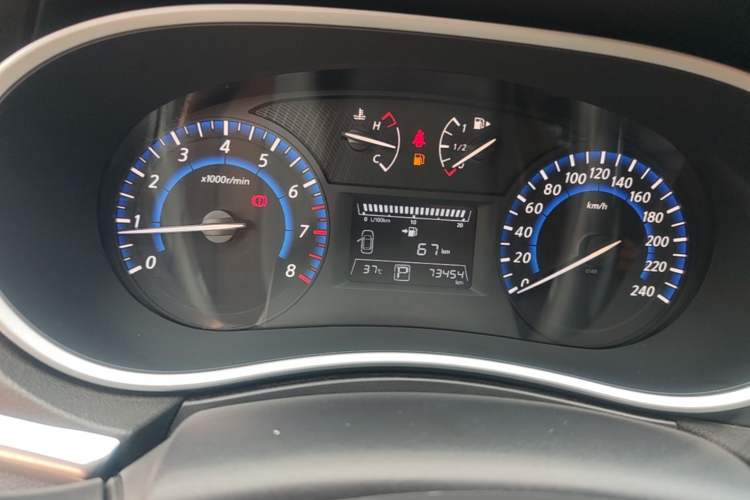Used Venucia T90 2018 2.0L CVT Smart Connect Prestige Version China VI Standard Instrument Cluster