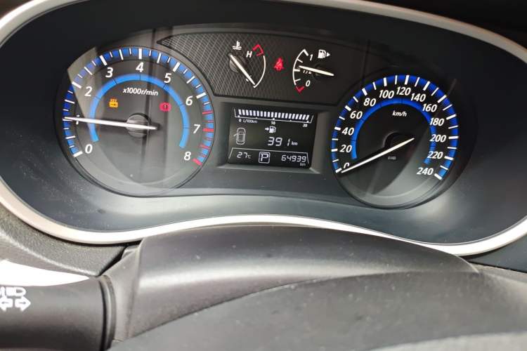Used Venucia T90 2018 2.0L CVT Smart Connect Luxury Edition China V Standard Instrument Cluster