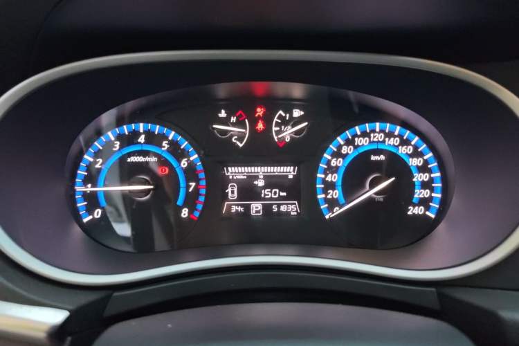 Used Venucia T90 2018 2.0L CVT Smart Connect Luxury Edition China V Standard Instrument Cluster