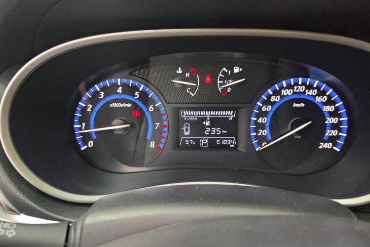 Used Venucia T90 2018 2.0L CVT Smart Connect Luxury Edition China V Standard Instrument Cluster