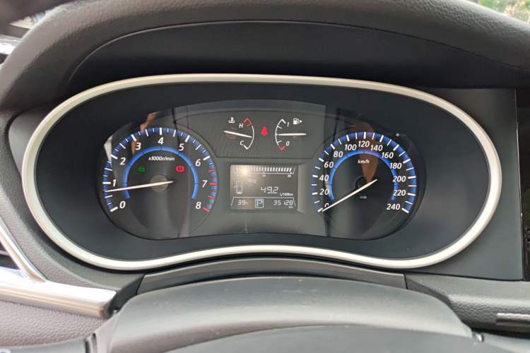 Used Venucia T90 2018 2.0L CVT Smart Connect Prestige Version China VI Standard Instrument Cluster