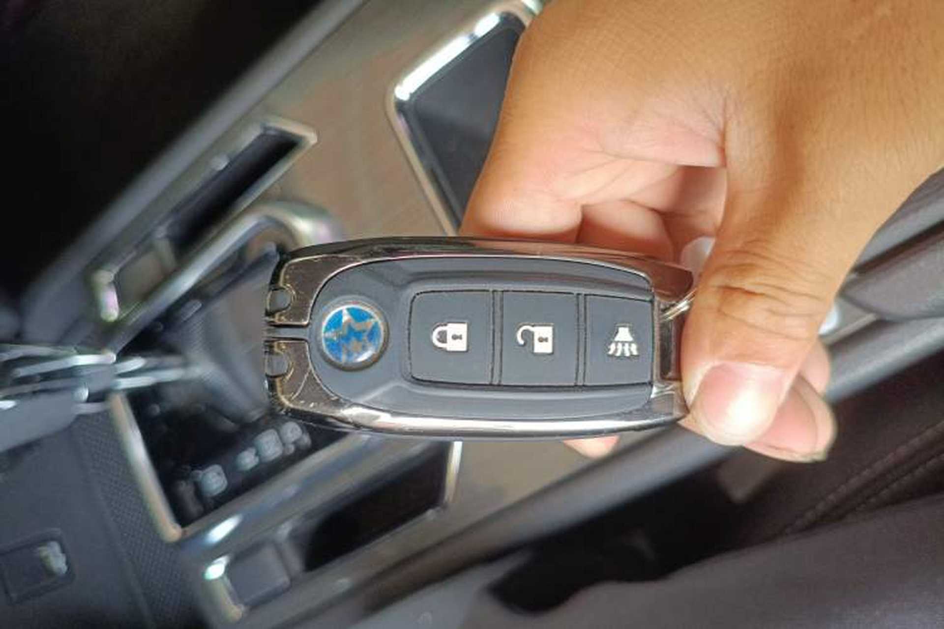 Used Venucia T90 2018 2.0L CVT Smart Connect Luxury Edition China V Standard Interior 1