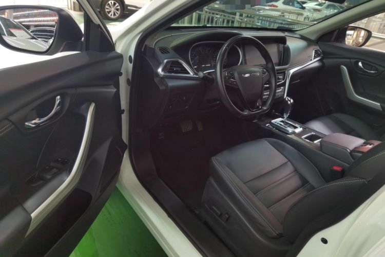 Used Venucia T90 2018 2.0L CVT Smart Connect Luxury Edition China V Standard Interior 2