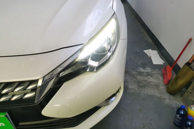 Used Venucia T90 2018 2.0L CVT Smart Connect Luxury Edition China V Standard Left Front Headlight