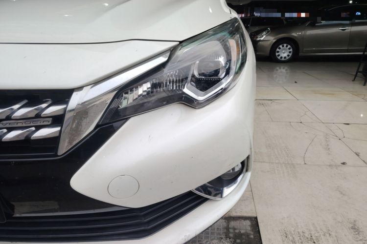 Used Venucia T90 2018 2.0L CVT Smart Connect Luxury Edition China V Standard Left Front Headlight