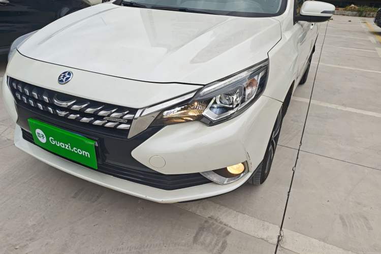 Used Venucia T90 2018 2.0L CVT Smart Connect Prestige Version China VI Standard Left Front Headlight