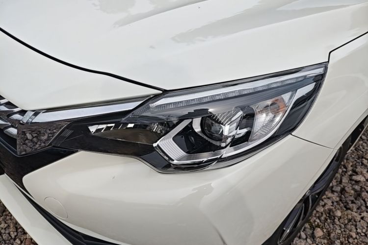 Used Venucia T90 2018 2.0L CVT Smart Connect Luxury Edition China V Standard Left Front Headlight