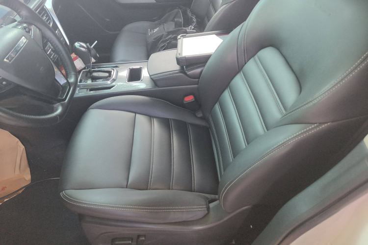 Used Venucia T90 2018 2.0L CVT Smart Connect Luxury Edition China V Standard Left Front Seat