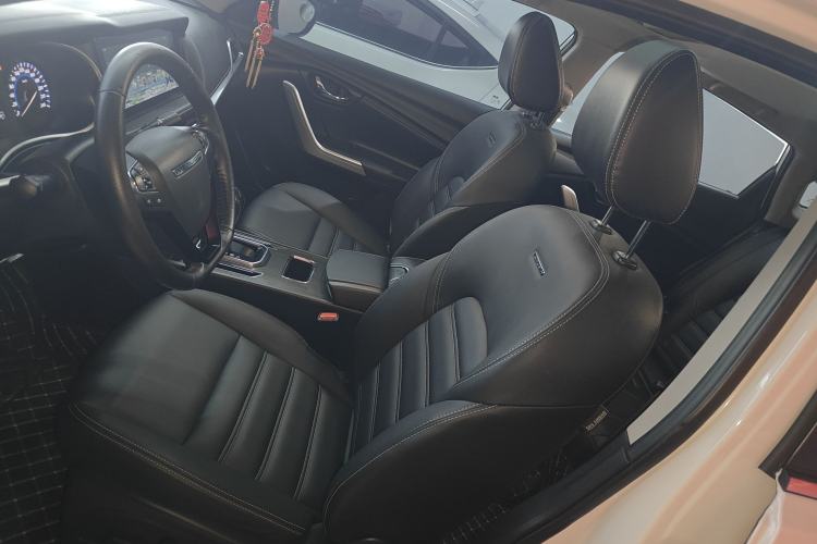 Used Venucia T90 2018 2.0L CVT Smart Connect Prestige Version China VI Standard Left Front Seat