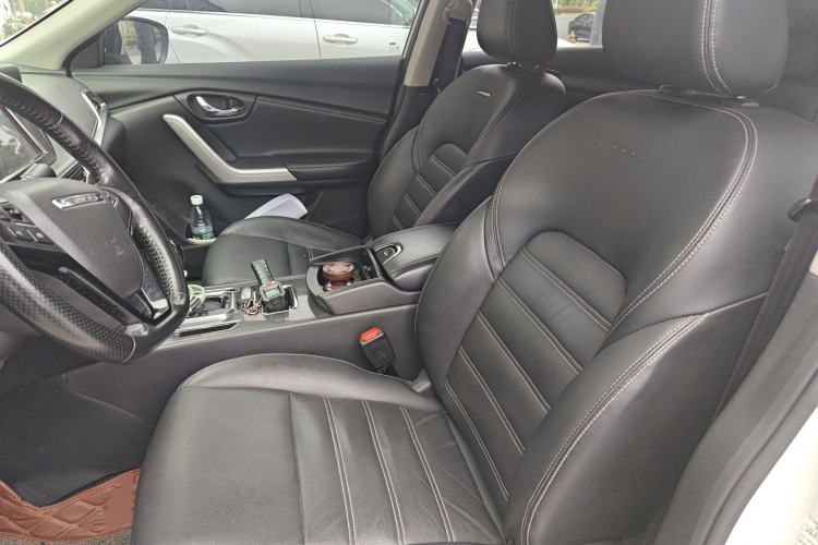 Used Venucia T90 2018 2.0L CVT Smart Connect Luxury Edition China V Standard Left Front Seat