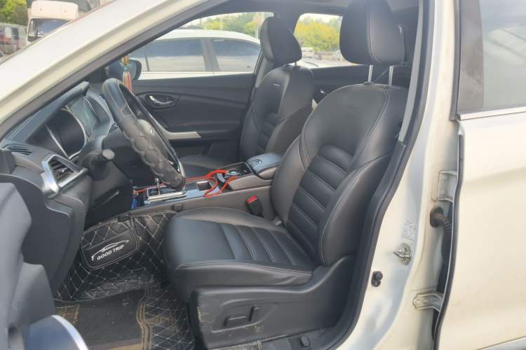 Used Venucia T90 2018 2.0L CVT Smart Connect Luxury Edition China V Standard Left Front Seat