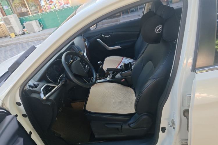 Used Venucia T90 2018 1.4T Manual Smart Connect Style Version China V Standard Left Front Seat