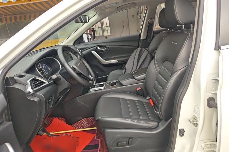 Used Venucia T90 2018 2.0L CVT Smart Connect Luxury Edition China V Standard Left Front Seat